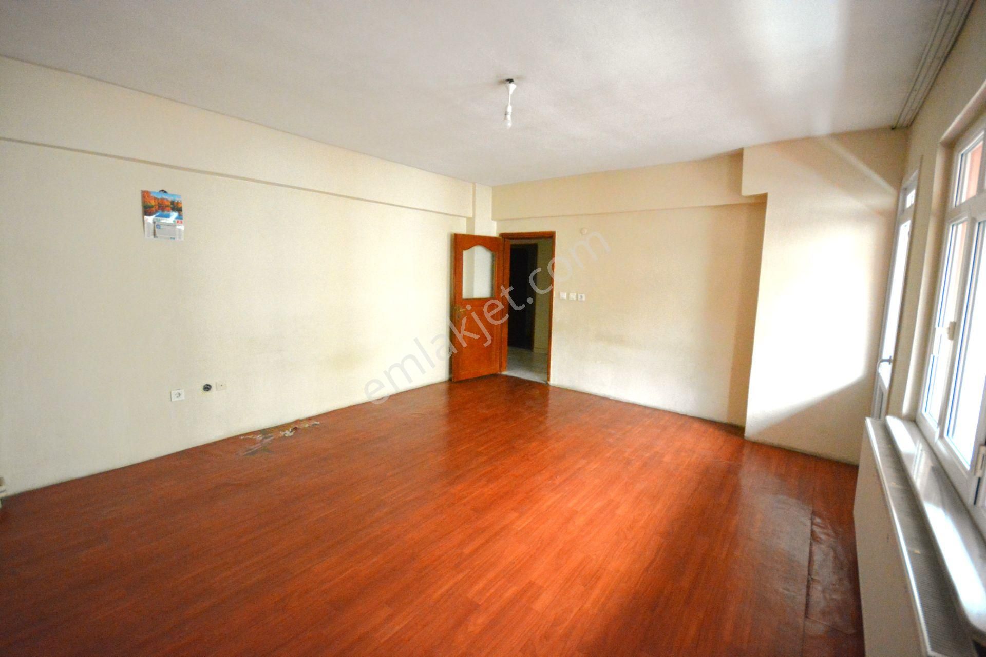 Kiralık Arakat 3+1 Asansör Yok 110 M2 Güney Cephe Daima Güneş Alıyor - Görsel 5