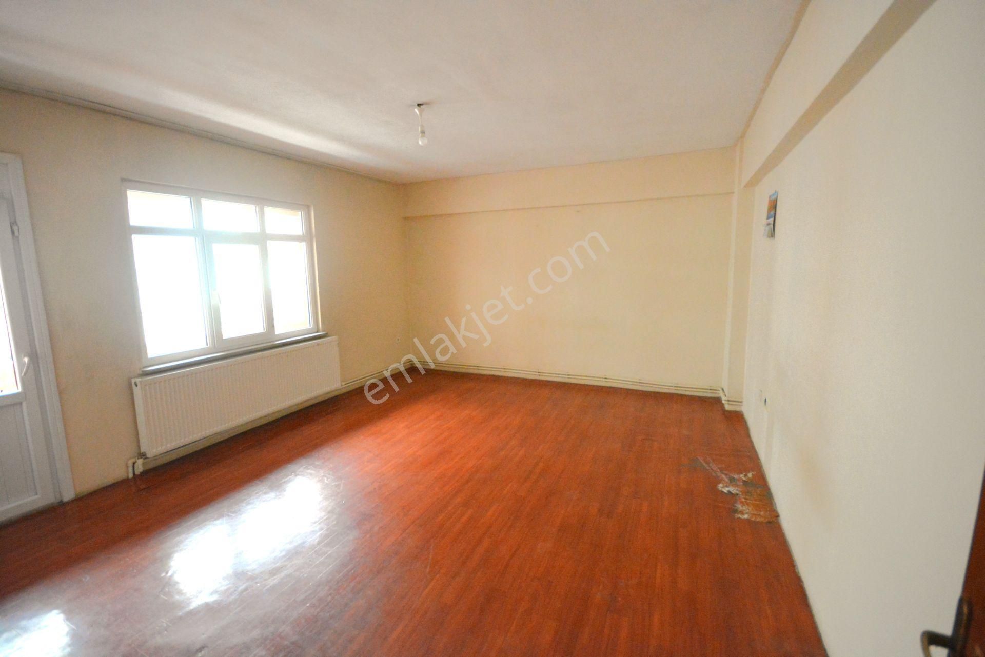 Kiralık Arakat 3+1 Asansör Yok 110 M2 Güney Cephe Daima Güneş Alıyor - Görsel 2