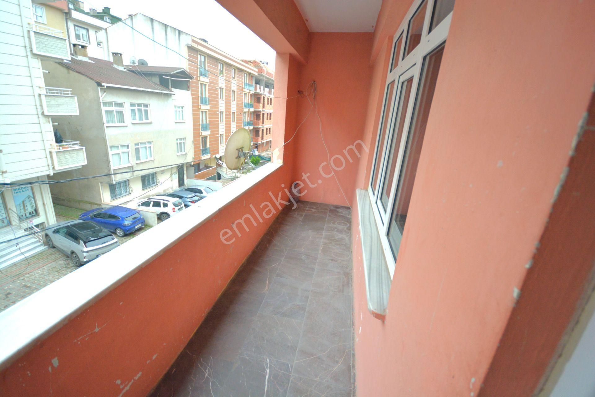 Kiralık Arakat 3+1 Asansör Yok 110 M2 Güney Cephe Daima Güneş Alıyor - Görsel 3