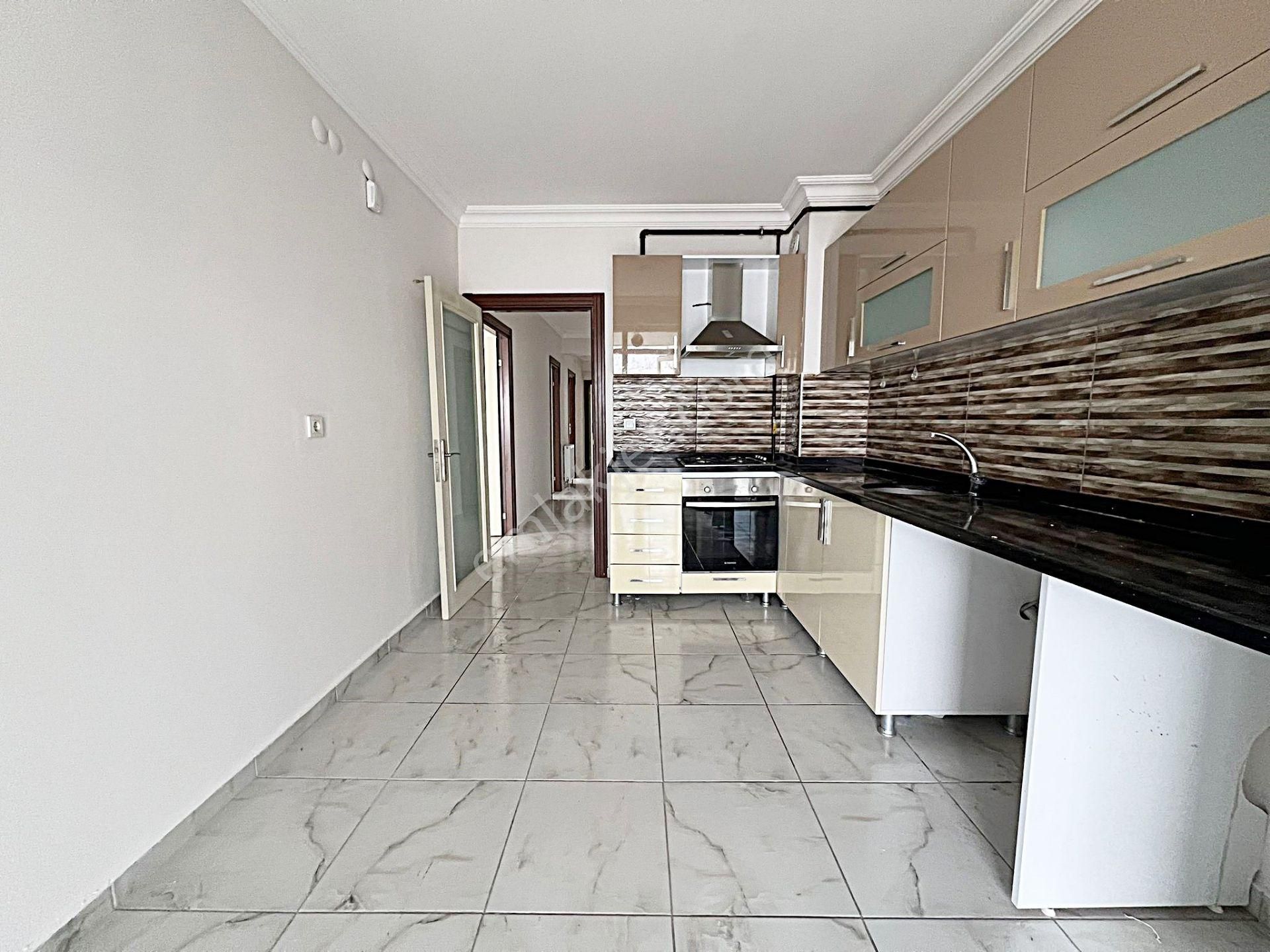 Barıştepe Piri Cad. Üzeri Manzaralı Kök Tapu 8.kat Geniş İskanlı - Görsel 2