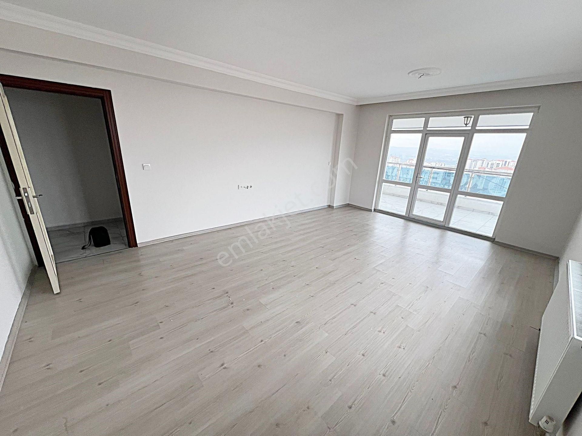 Barıştepe Piri Cad. Üzeri Manzaralı Kök Tapu 8.kat Geniş İskanlı - Görsel 9