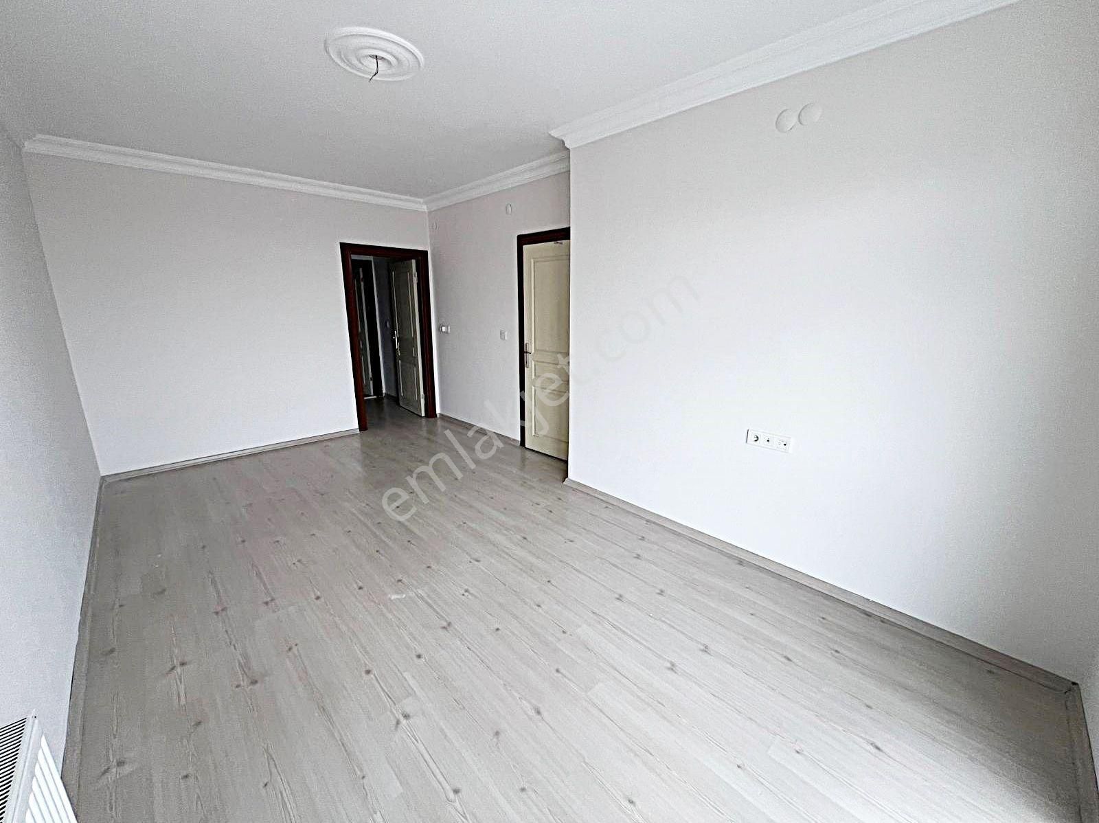 Barıştepe Piri Cad. Üzeri Manzaralı Kök Tapu 8.kat Geniş İskanlı - Görsel 14