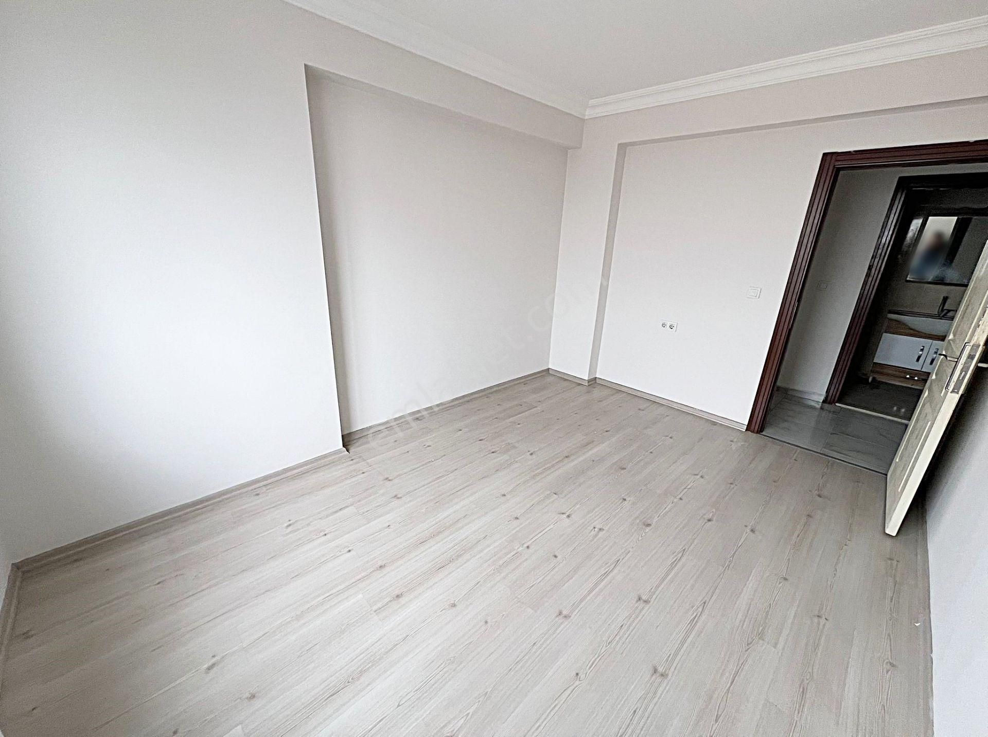 Barıştepe Piri Cad. Üzeri Manzaralı Kök Tapu 8.kat Geniş İskanlı - Görsel 15