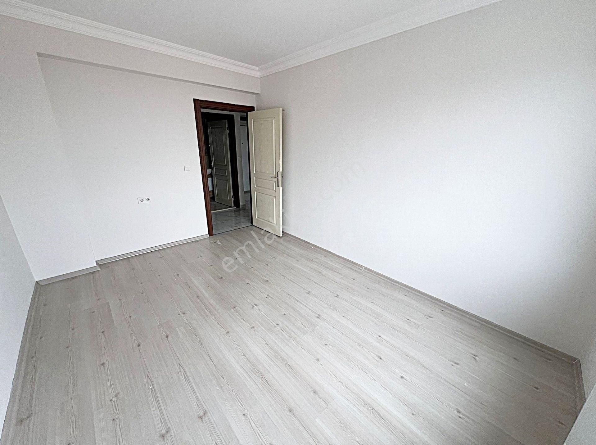 Barıştepe Piri Cad. Üzeri Manzaralı Kök Tapu 8.kat Geniş İskanlı - Görsel 18