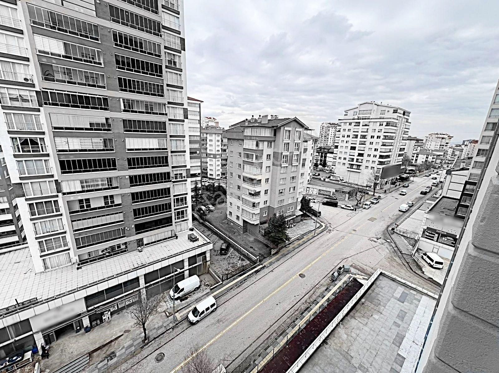 Barıştepe Piri Cad. Üzeri Manzaralı Kök Tapu 8.kat Geniş İskanlı - Görsel 13