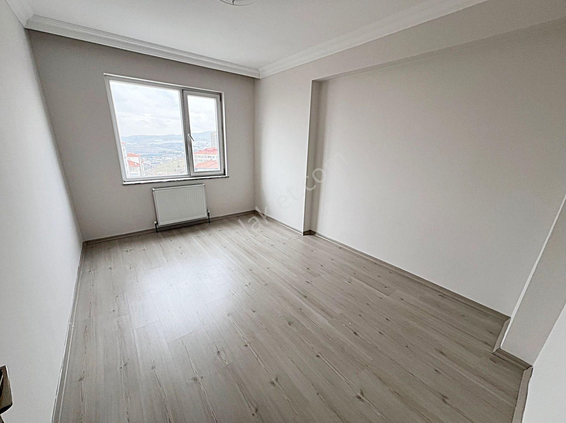 Barıştepe Piri Cad. Üzeri Manzaralı Kök Tapu 8.kat Geniş İskanlı - Görsel 17