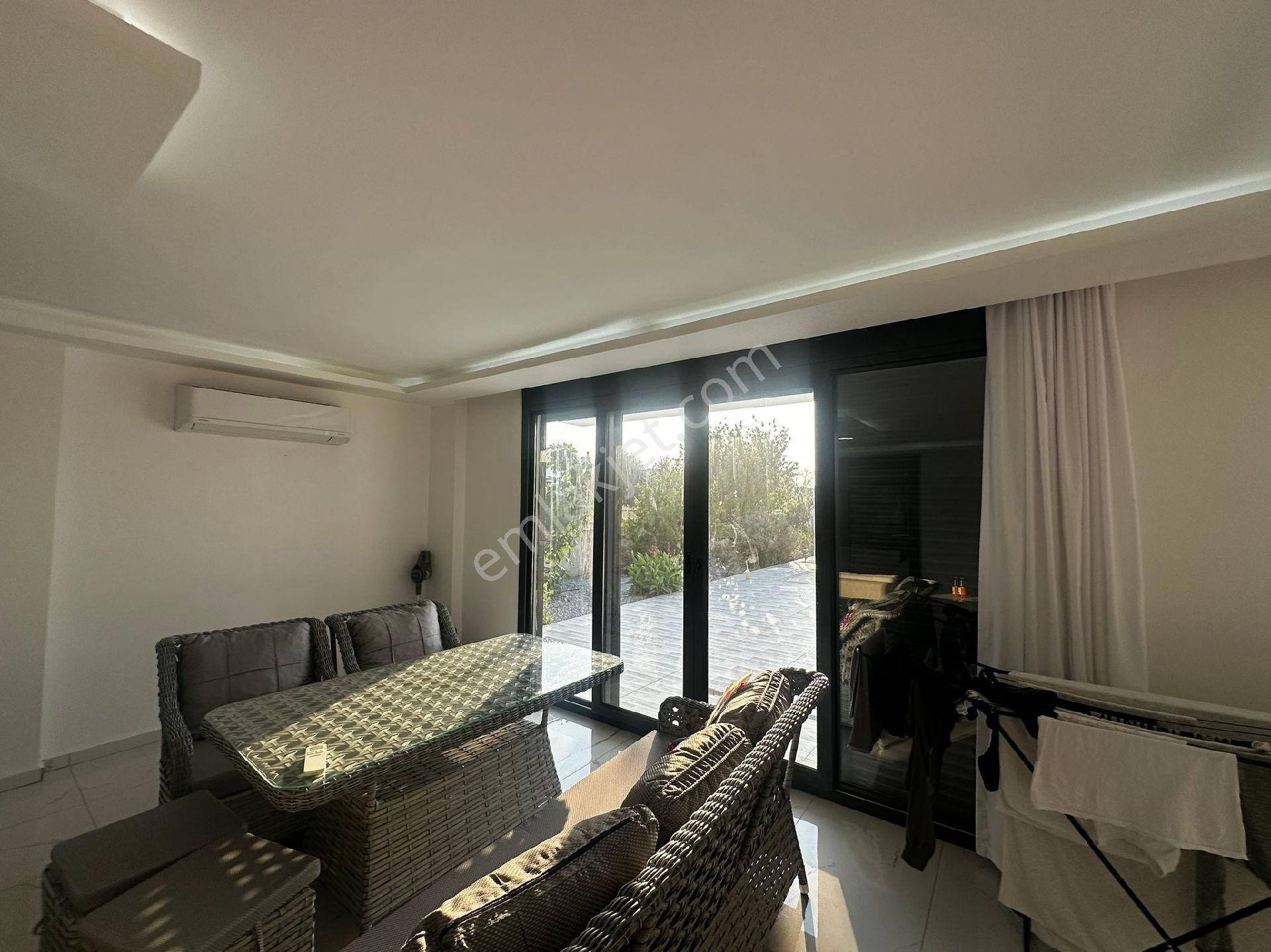 Didim Yeşiltepede Tam Müstakil Eşyalı 4+1 Havuzlu Villa - Görsel 25