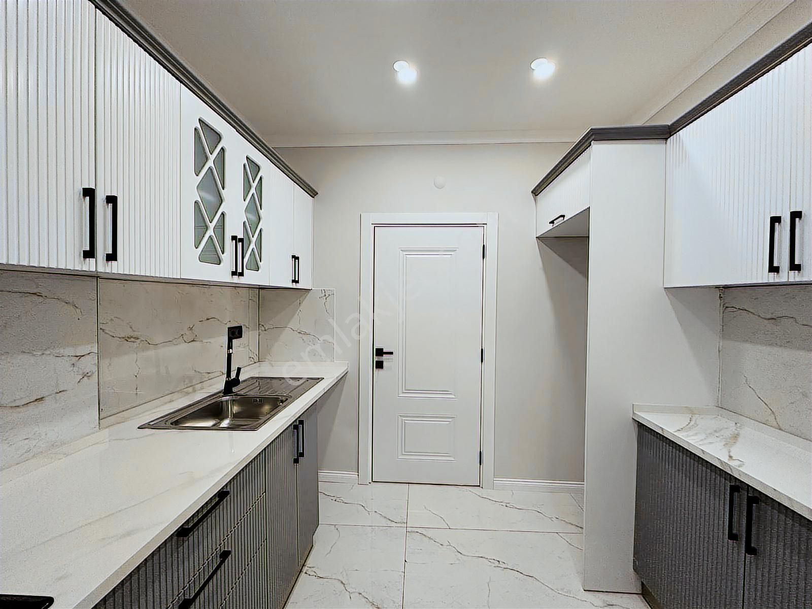 ▃artemin▃süreyya Plajı'nda İçi Yenilenmiş Öncephe 125m² Lüks 3+1 - Görsel 14