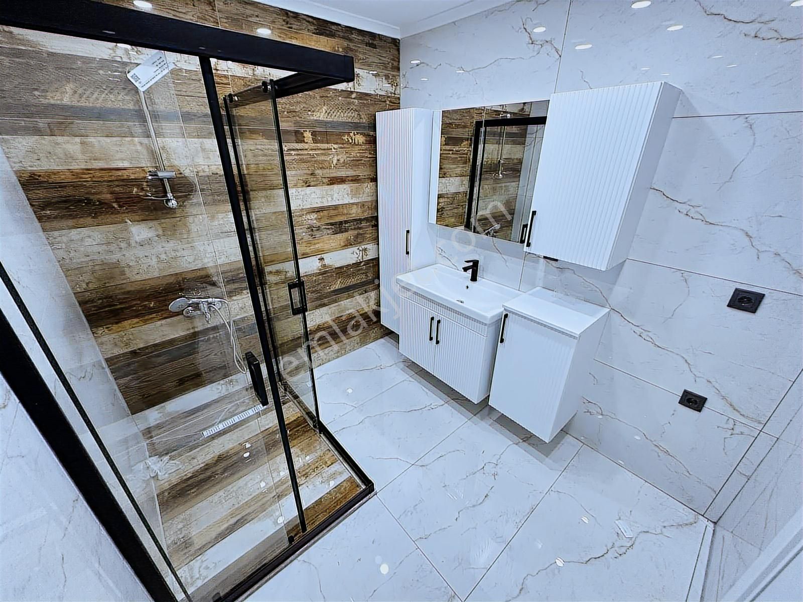 ▃artemin▃süreyya Plajı'nda İçi Yenilenmiş Öncephe 125m² Lüks 3+1 - Görsel 33