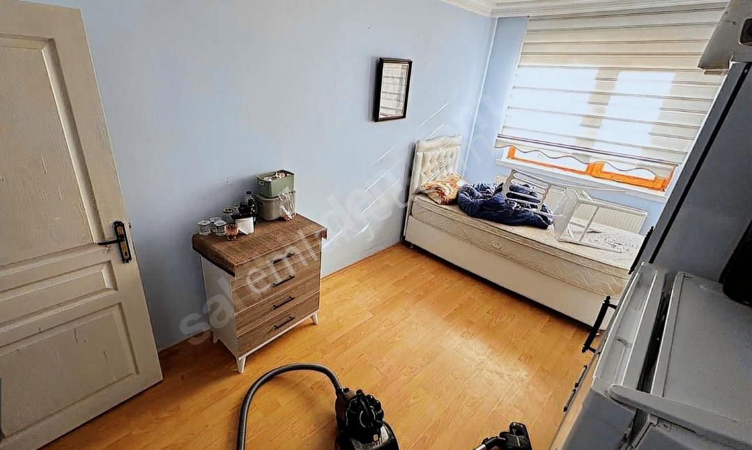 Yeşilbayır Mahallesinde Saat Kulesi Yakını Katta 3+1 Satılık Daire - Görsel 10