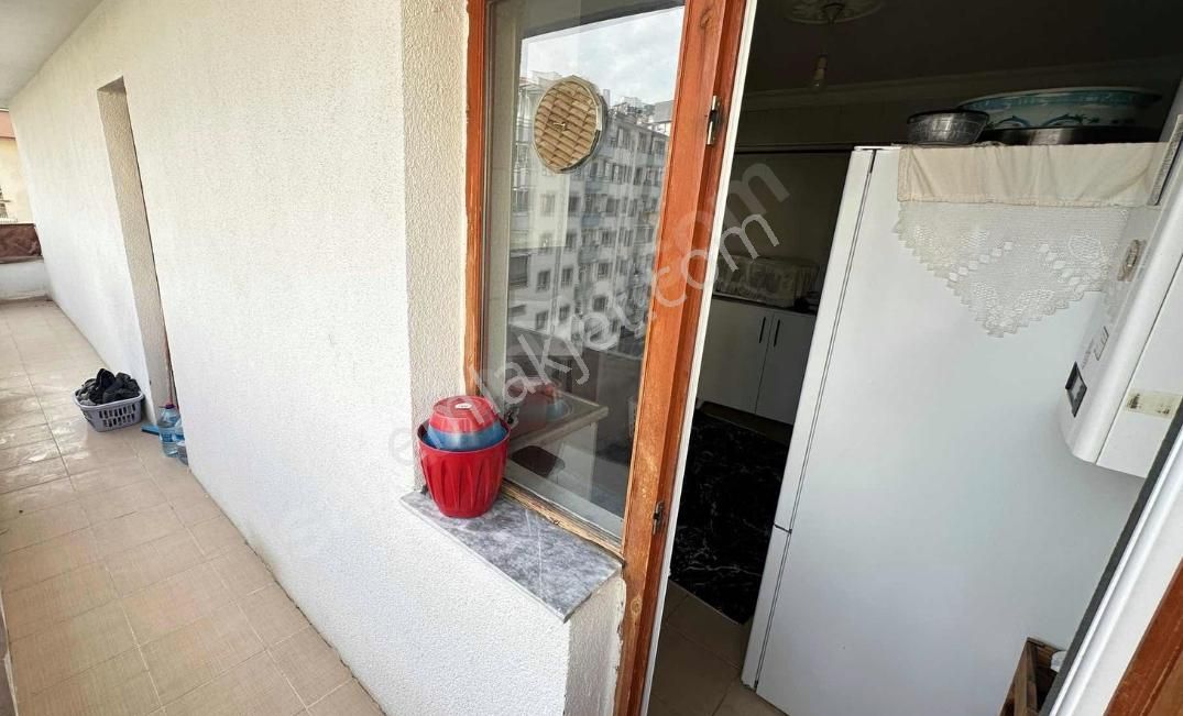 Yeşilbayır Mahallesinde Saat Kulesi Yakını Katta 3+1 Satılık Daire - Görsel 21