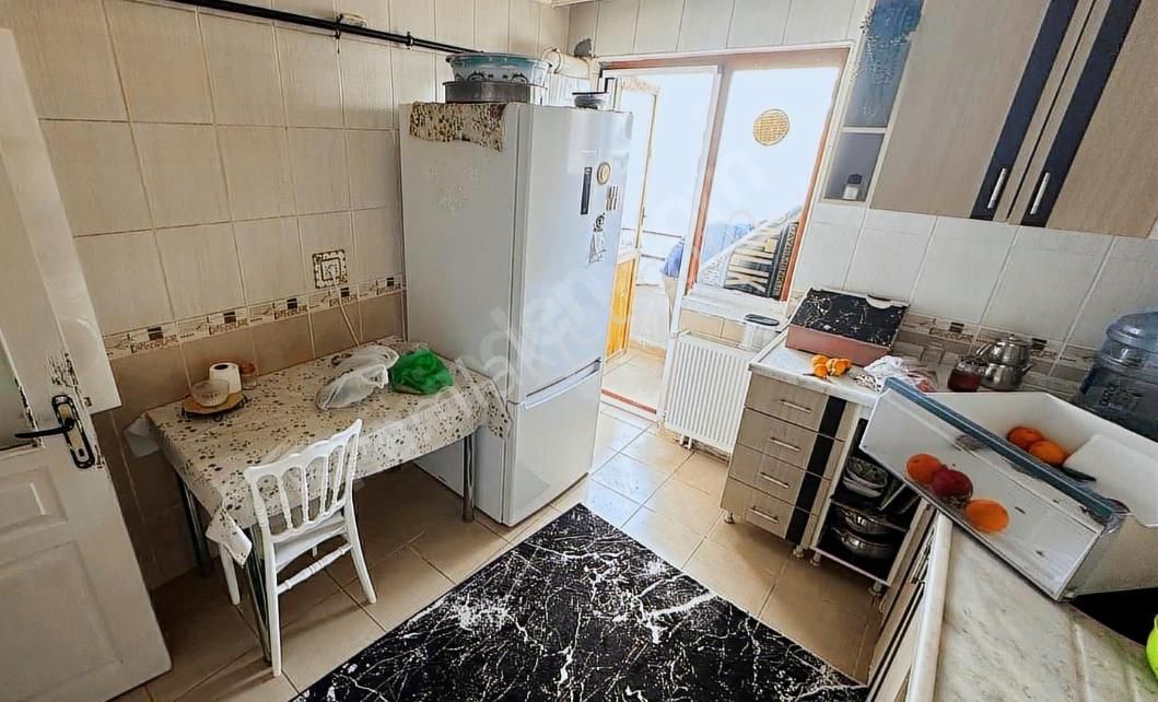 Yeşilbayır Mahallesinde Saat Kulesi Yakını Katta 3+1 Satılık Daire - Görsel 7