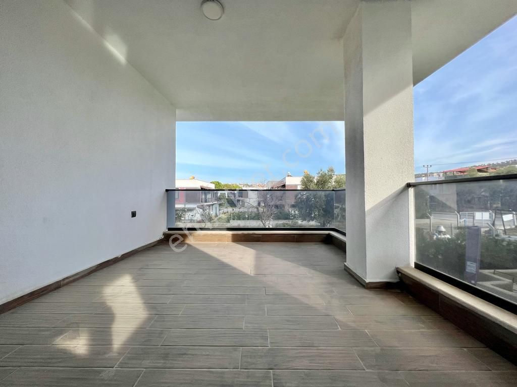 ꧁akçay Ay Emlaktan꧂pelitköyde Denize Sıfır Sitede Hayalllerinizi Süsleyecek Satılık 3+1dublex Daire - Görsel 16