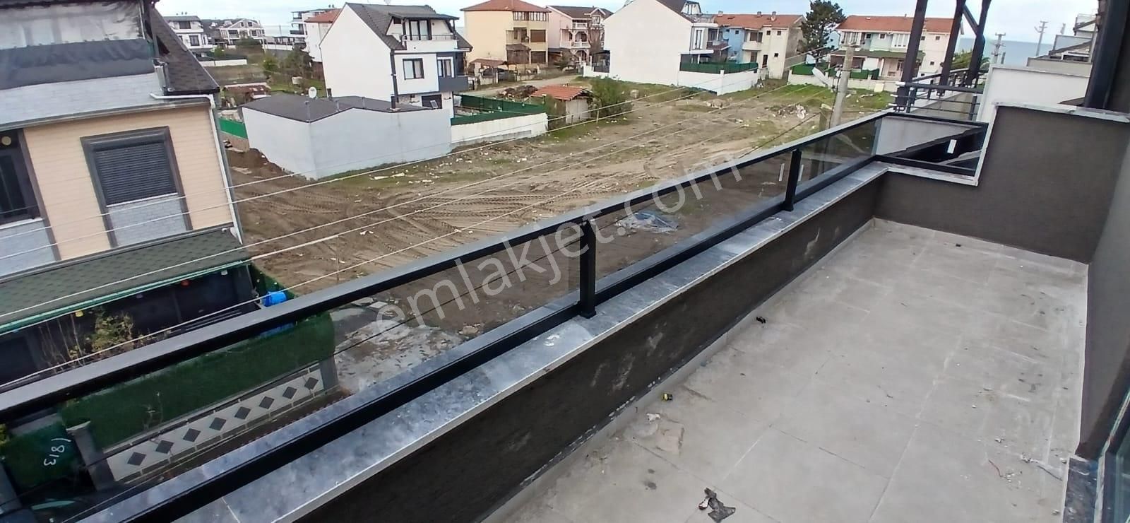 Sakarya Kocaali De Deniz Manzaralı Havuzlu Ön & Arka Cephe Seçenekli Lüks - Görsel 31