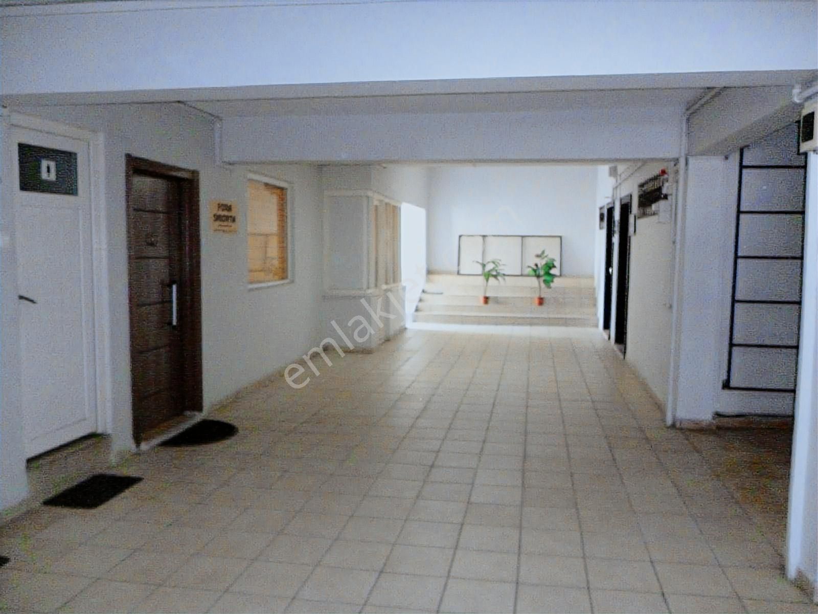 Bursa Adliyesi Karşısın Da 35 M2 Kiralık Ofis İşyeri - Görsel 13