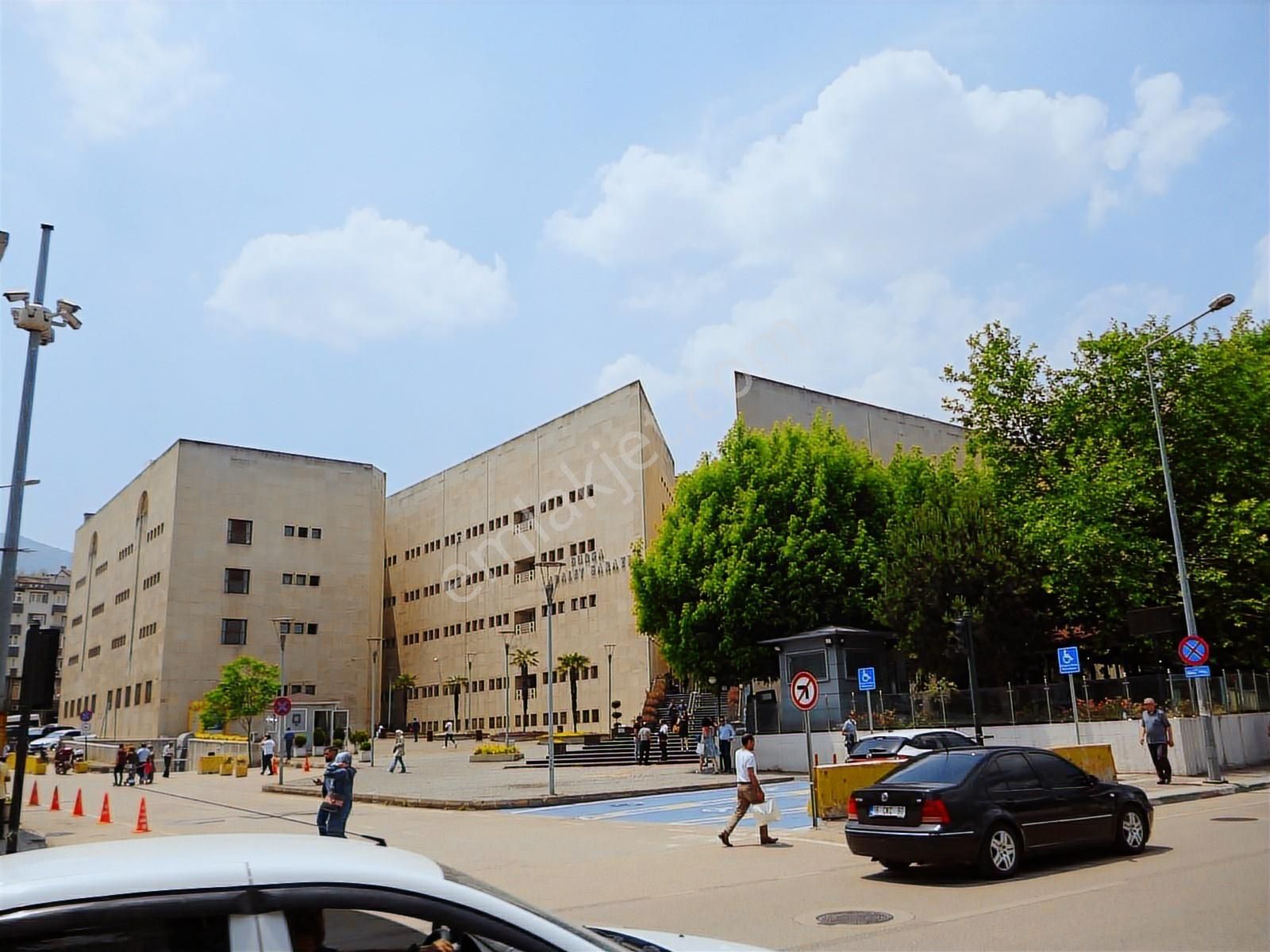 Bursa Adliyesi Karşısın Da 35 M2 Kiralık Ofis İşyeri - Görsel 9