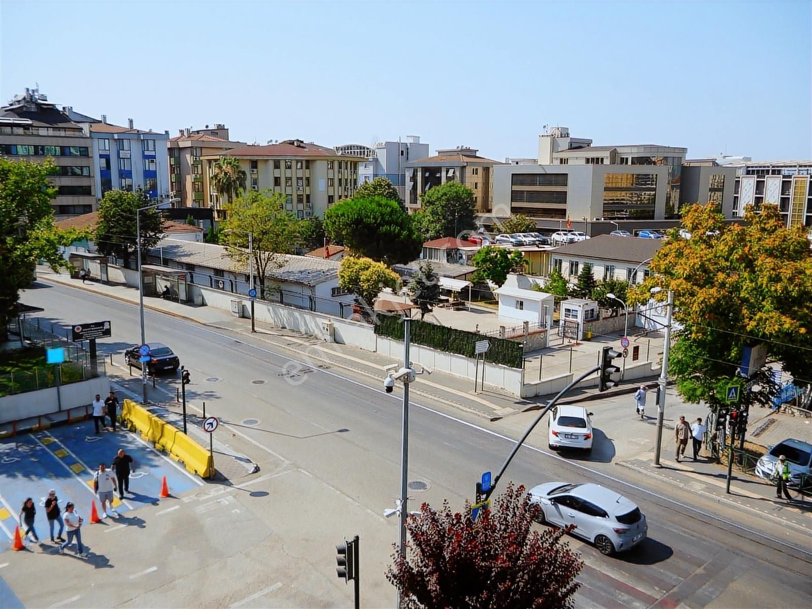 Bursa Adliyesi Karşısın Da 35 M2 Kiralık Ofis İşyeri - Görsel 14