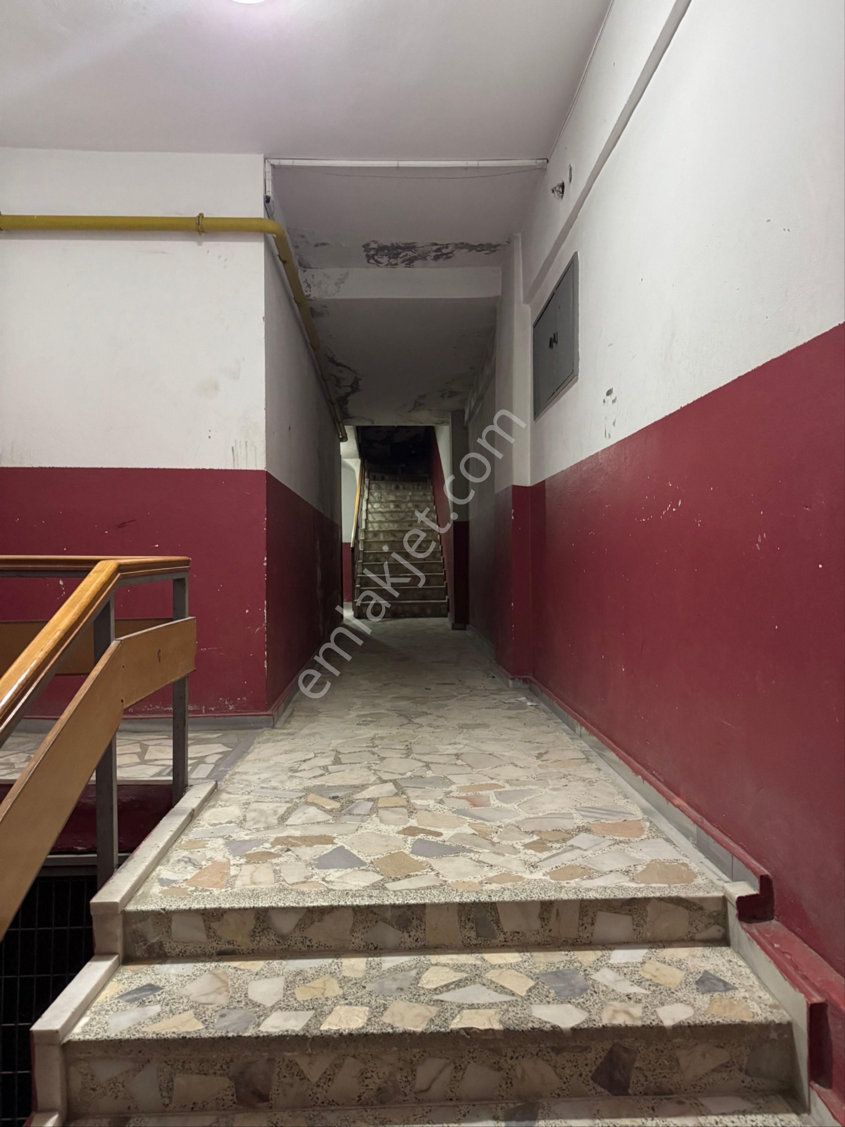 Sandı Emlak Muzaffer Sandı Dan Belediye Evlerinde Satılık 2+1 Kullanışlı Yüksek Giriş Daire - Görsel 4