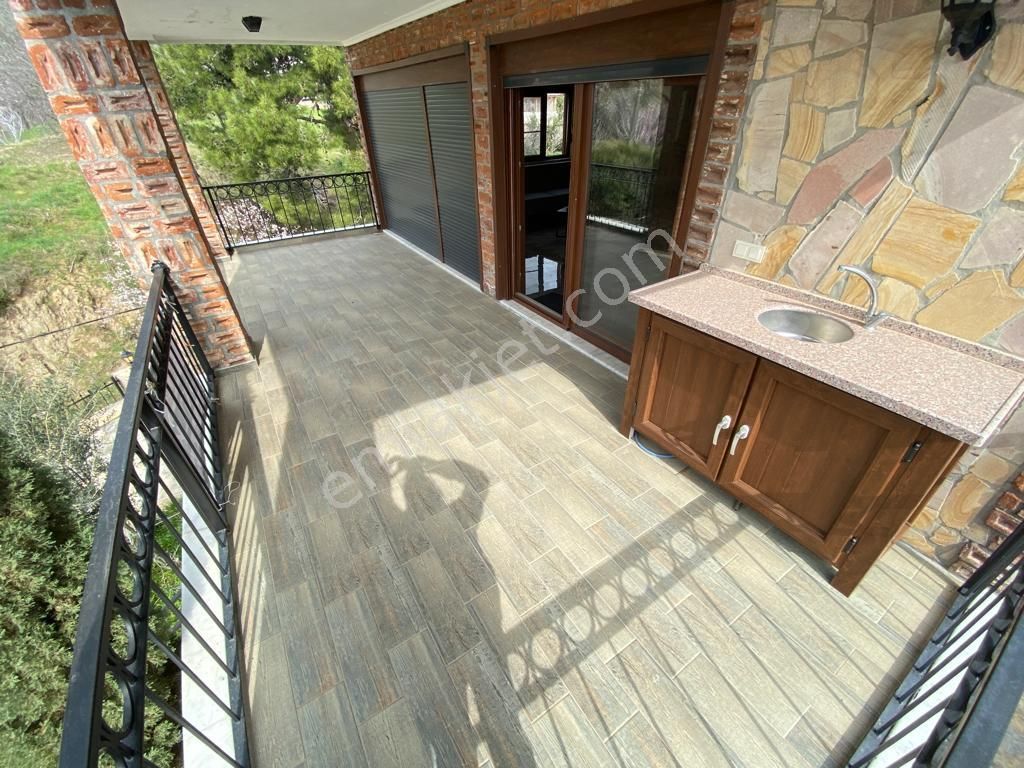 ꧁akçay Ay Emlak'tan꧂çamlıbel'de Deniz Ve Dağ Manzaralı Havuzlu Satılık 6+1 Tam Bağımsız Taş Villa - Görsel 31