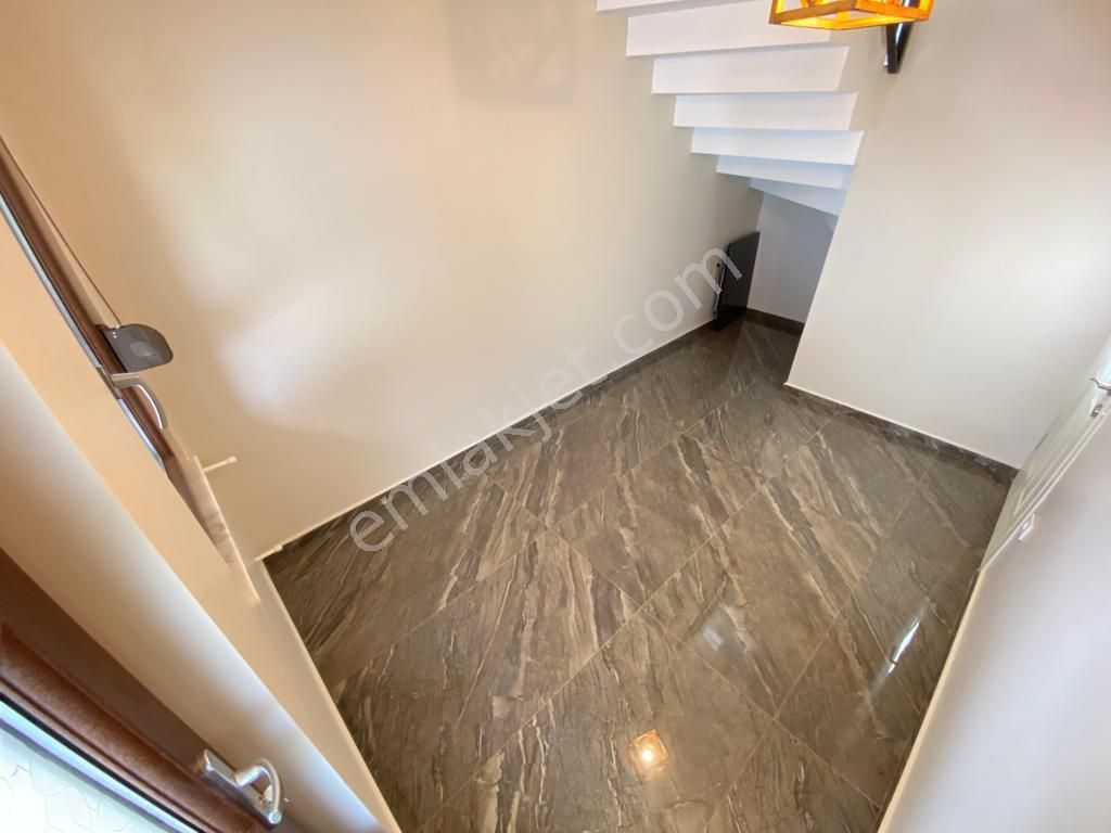 ꧁akçay Ay Emlak'tan꧂çamlıbel'de Deniz Ve Dağ Manzaralı Havuzlu Satılık 6+1 Tam Bağımsız Taş Villa - Görsel 21