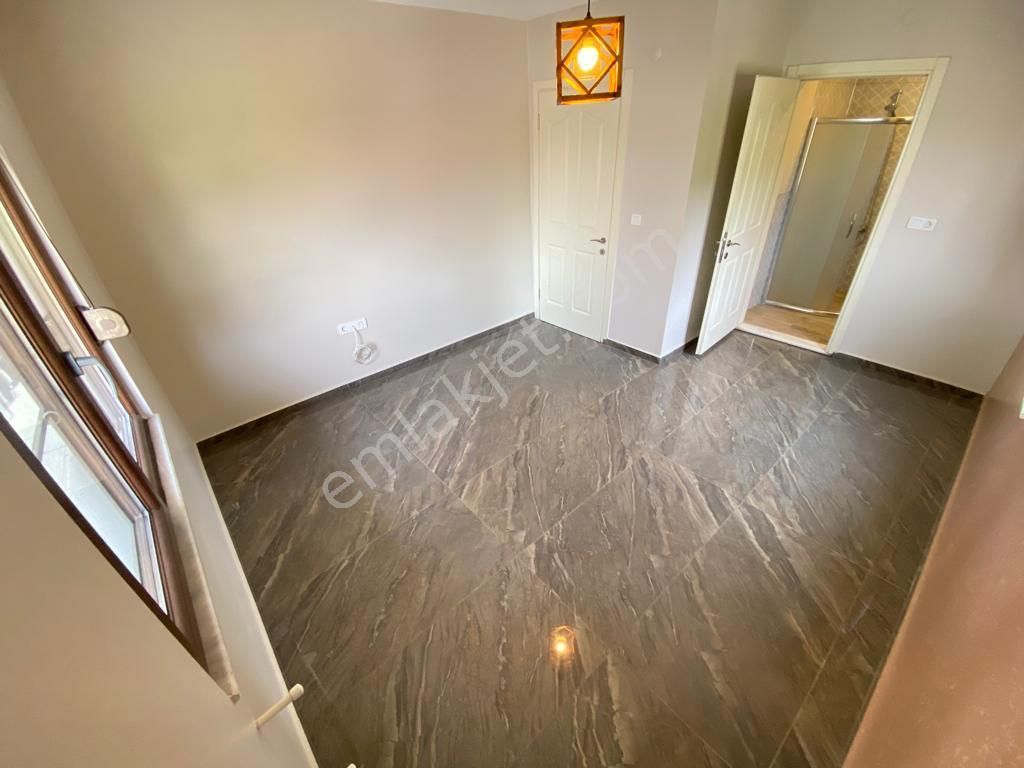 ꧁akçay Ay Emlak'tan꧂çamlıbel'de Deniz Ve Dağ Manzaralı Havuzlu Satılık 6+1 Tam Bağımsız Taş Villa - Görsel 16