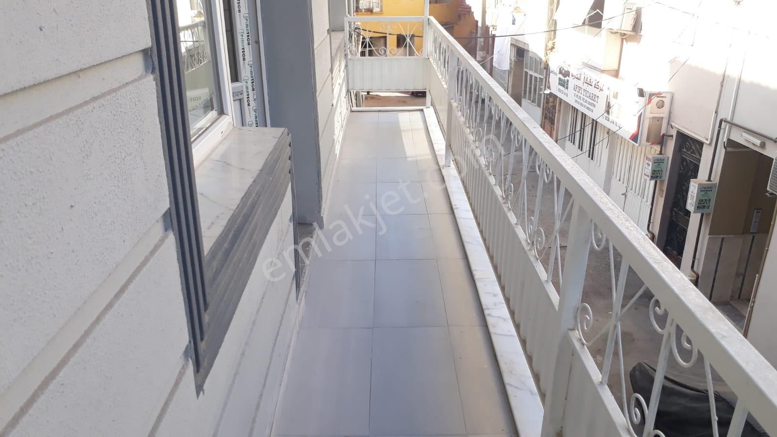 Karabağlar Eserkent Merkeze Yakın Emekli Çalışan Bekar Erkeğe Uyğun 2+1 Teraslı Kiralık Daire - Görsel 5