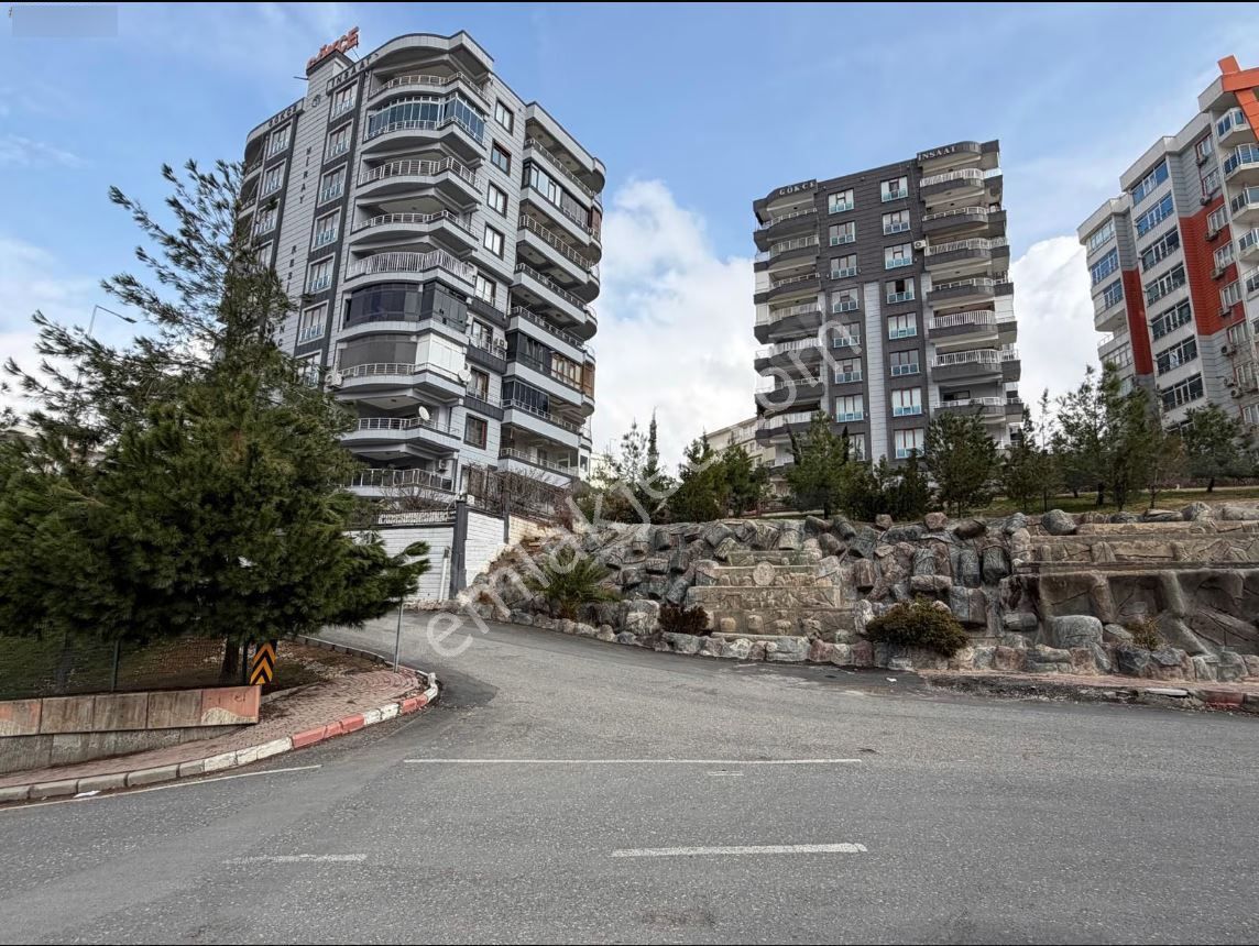 ✔️✔️güzelşehirde Site İçerisinde Lüx 3+1 En Üstün Bir Altı✔️✔️