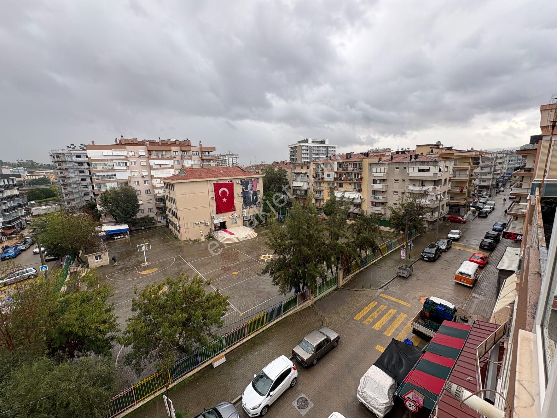 Karşıyaka Ordu Ve Girne Bulvarı Yakını Kiralık Daire - Görsel 17