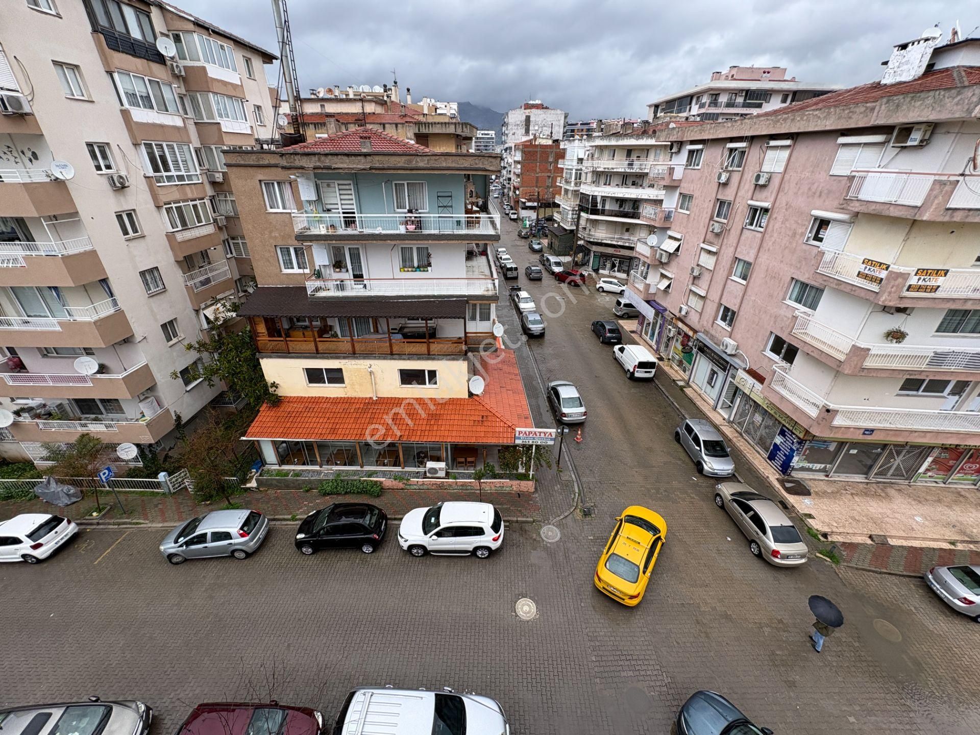 Karşıyaka Ordu Ve Girne Bulvarı Yakını Kiralık Daire - Görsel 9