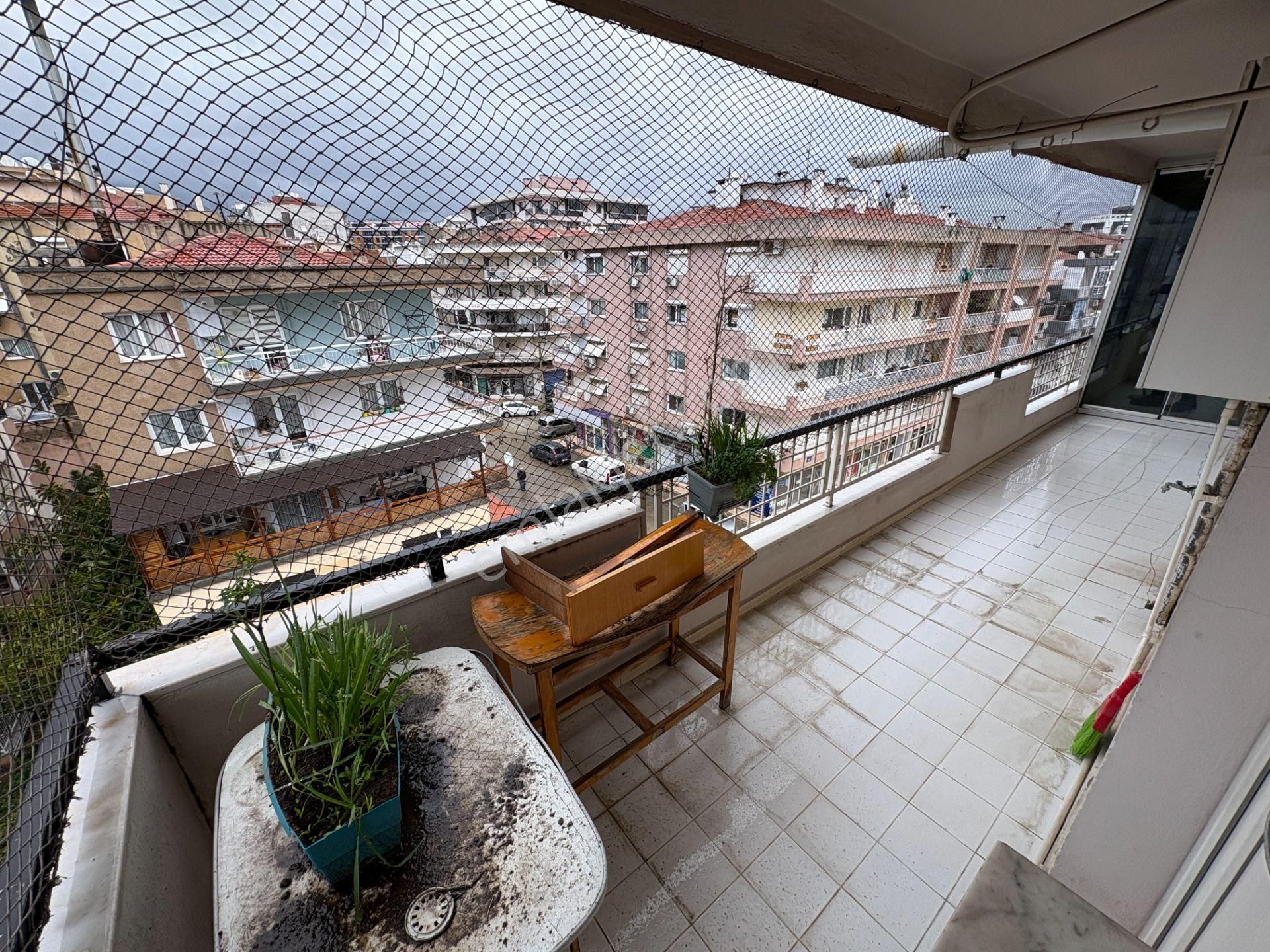 Karşıyaka Ordu Ve Girne Bulvarı Yakını Kiralık Daire - Görsel 24