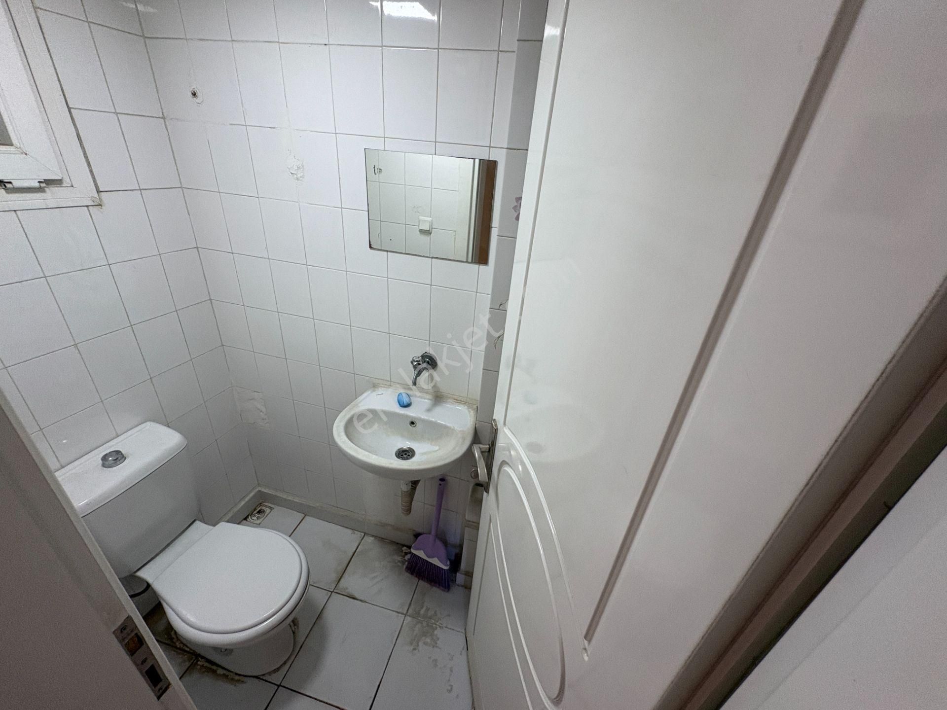 Karşıyaka Ordu Ve Girne Bulvarı Yakını Kiralık Daire - Görsel 28