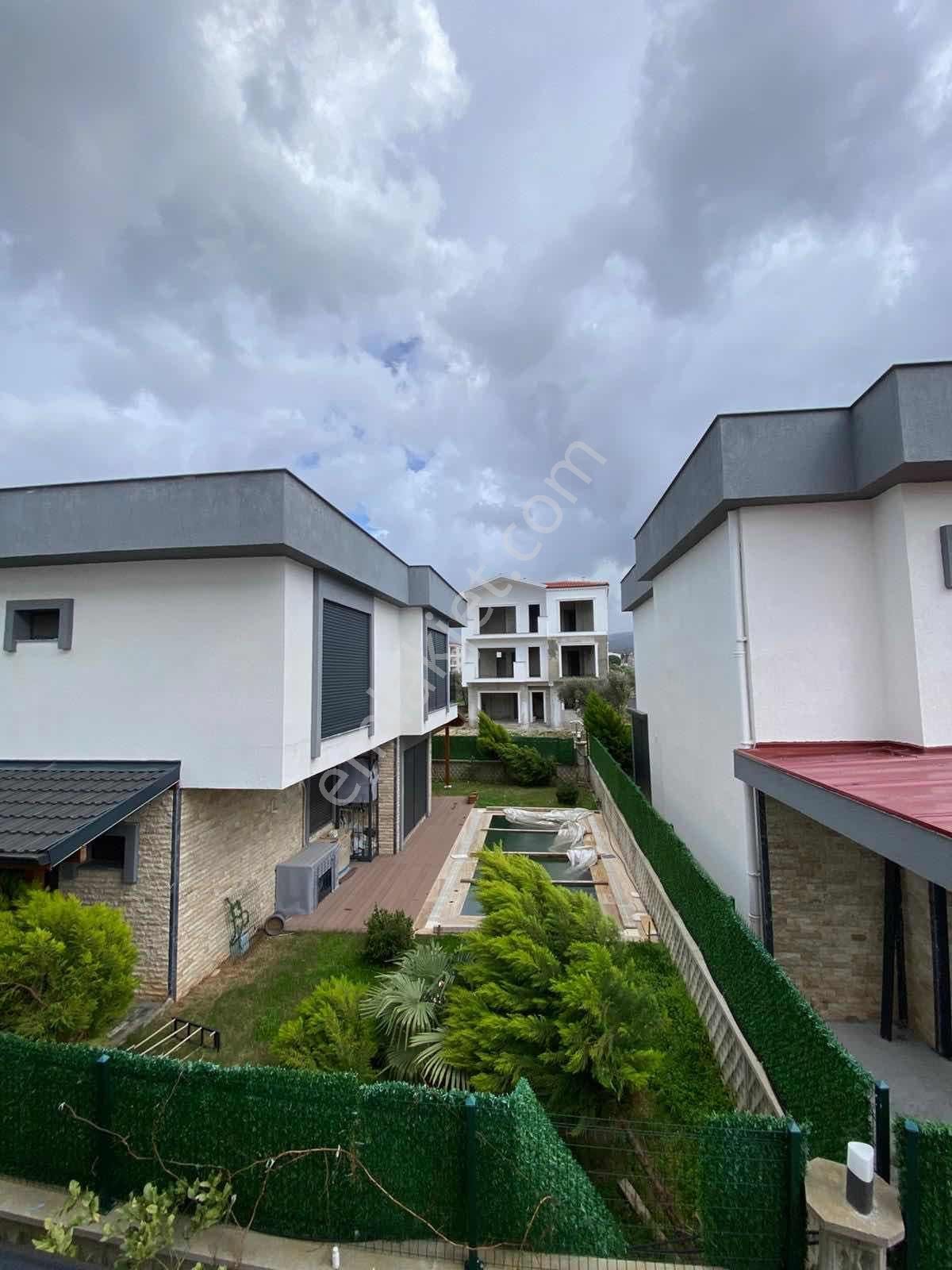 Kuşadası Davutlarda Satılık Lüks 2+1 Daire - Görsel 11