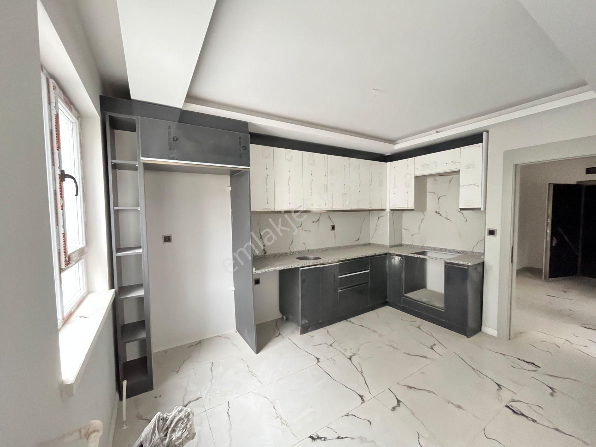 Kent'ten Neşetertaş Caddesi Cadde Üzerinde Teras Balkonlu 3+1 Daire *** - Görsel 22