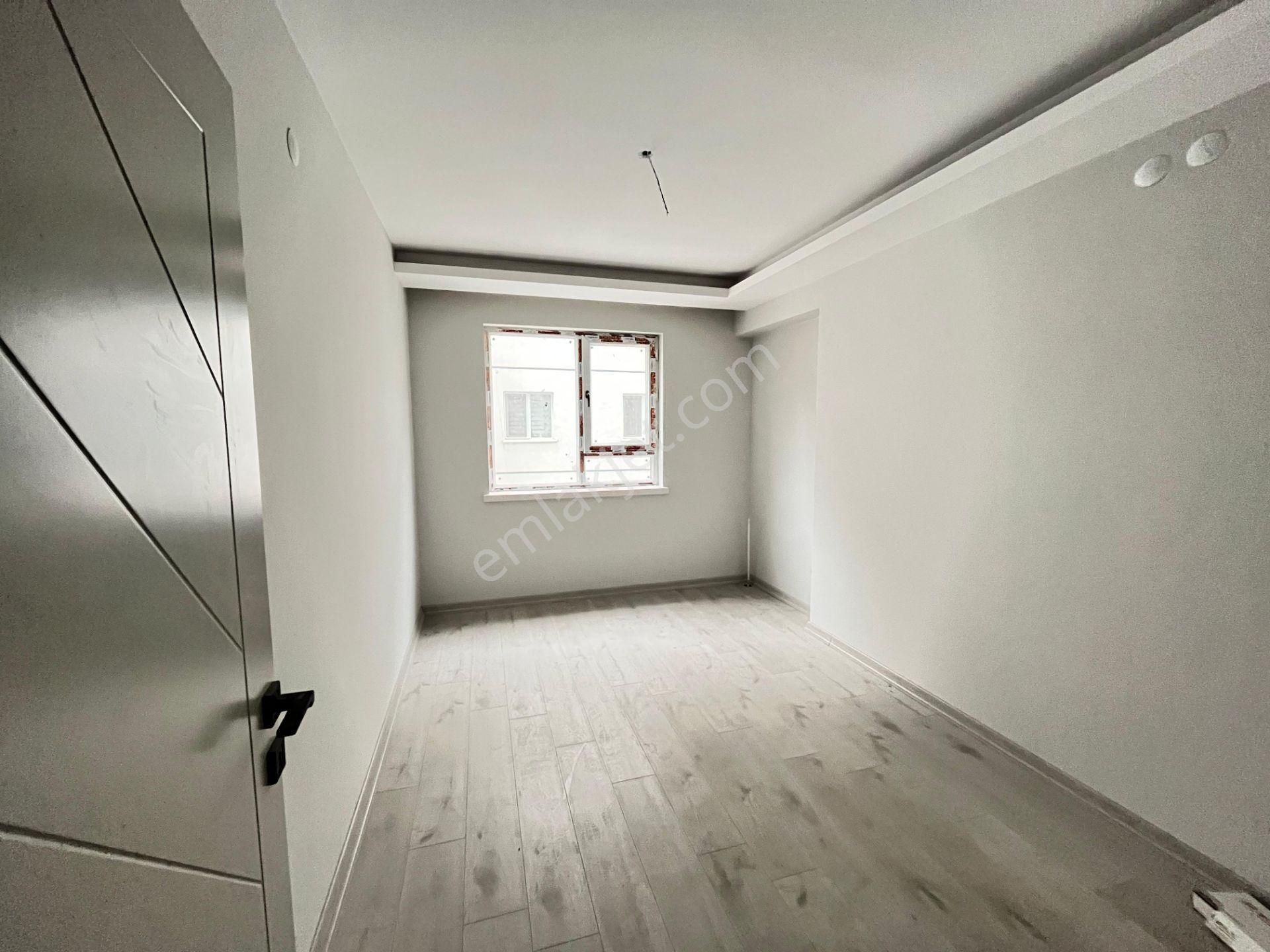 Kent'ten Neşetertaş Caddesi Cadde Üzerinde Teras Balkonlu 3+1 Daire *** - Görsel 23