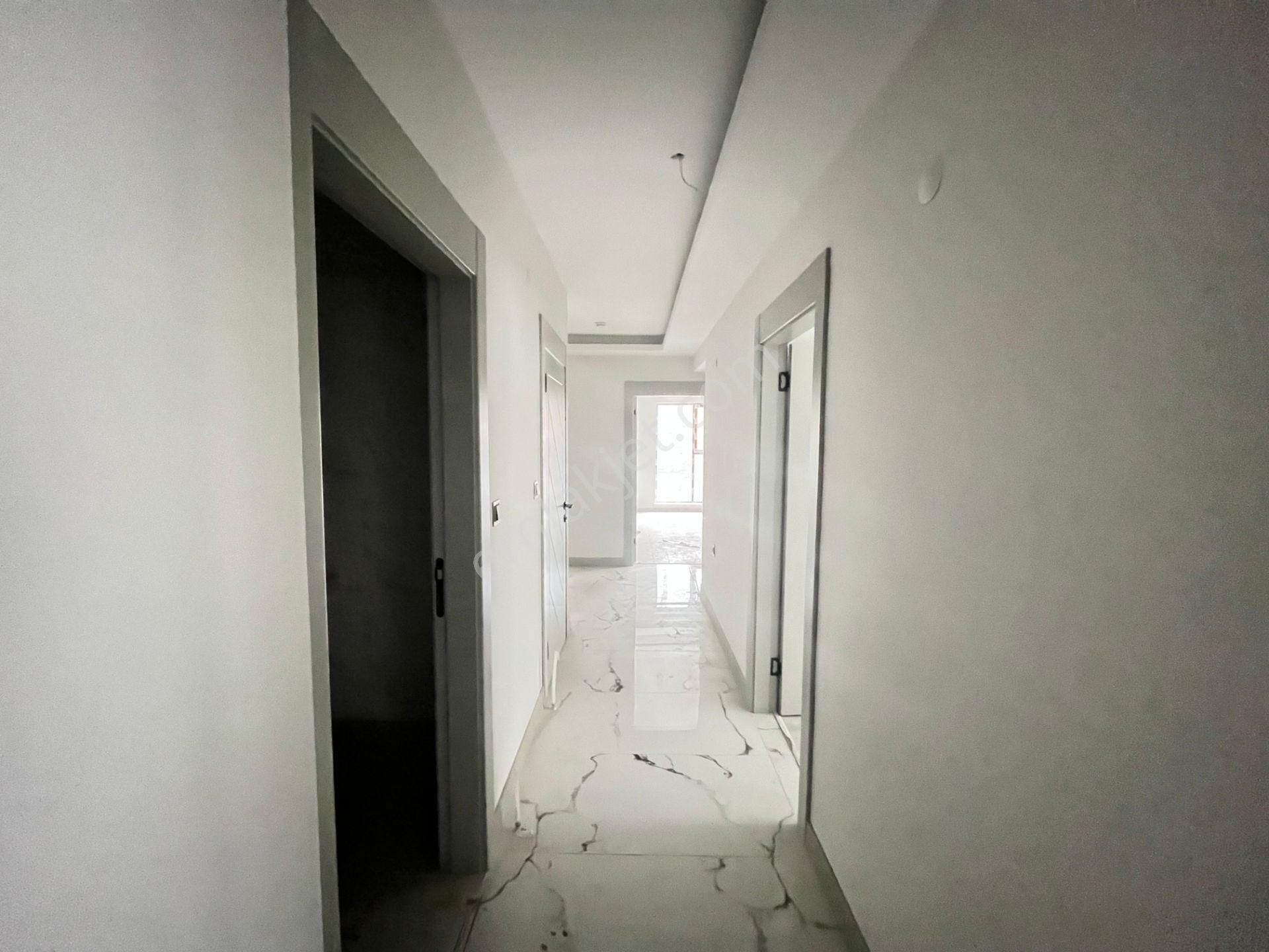 Kent'ten Neşetertaş Caddesi Cadde Üzerinde Teras Balkonlu 3+1 Daire *** - Görsel 29