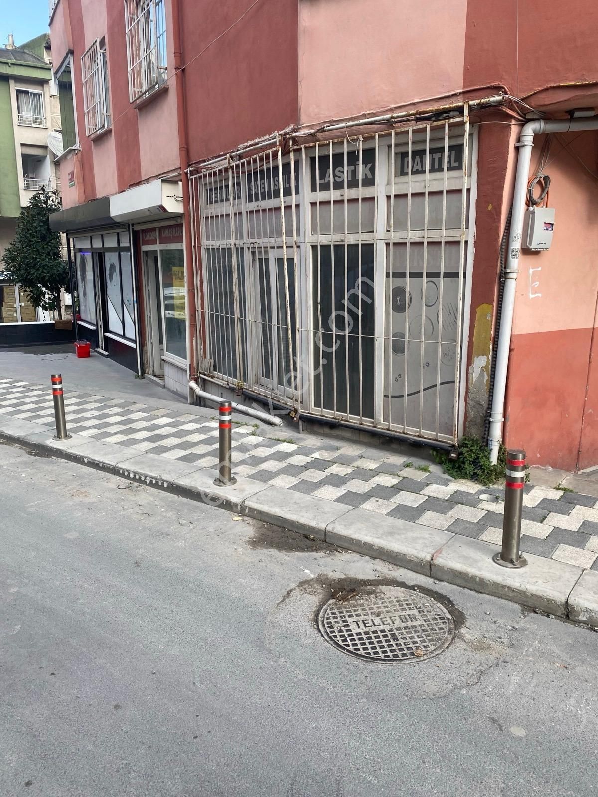 Uzunoğlu Emlak Tan Düz Giriş 30 M2 Kiralık Dükkan
