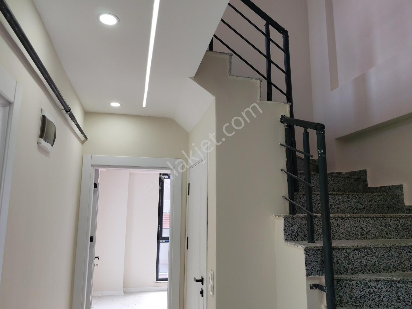 Arkun Gayrimenkul'den İbrikdere De Satılık 3+1 Çatı Dubleks - Görsel 21