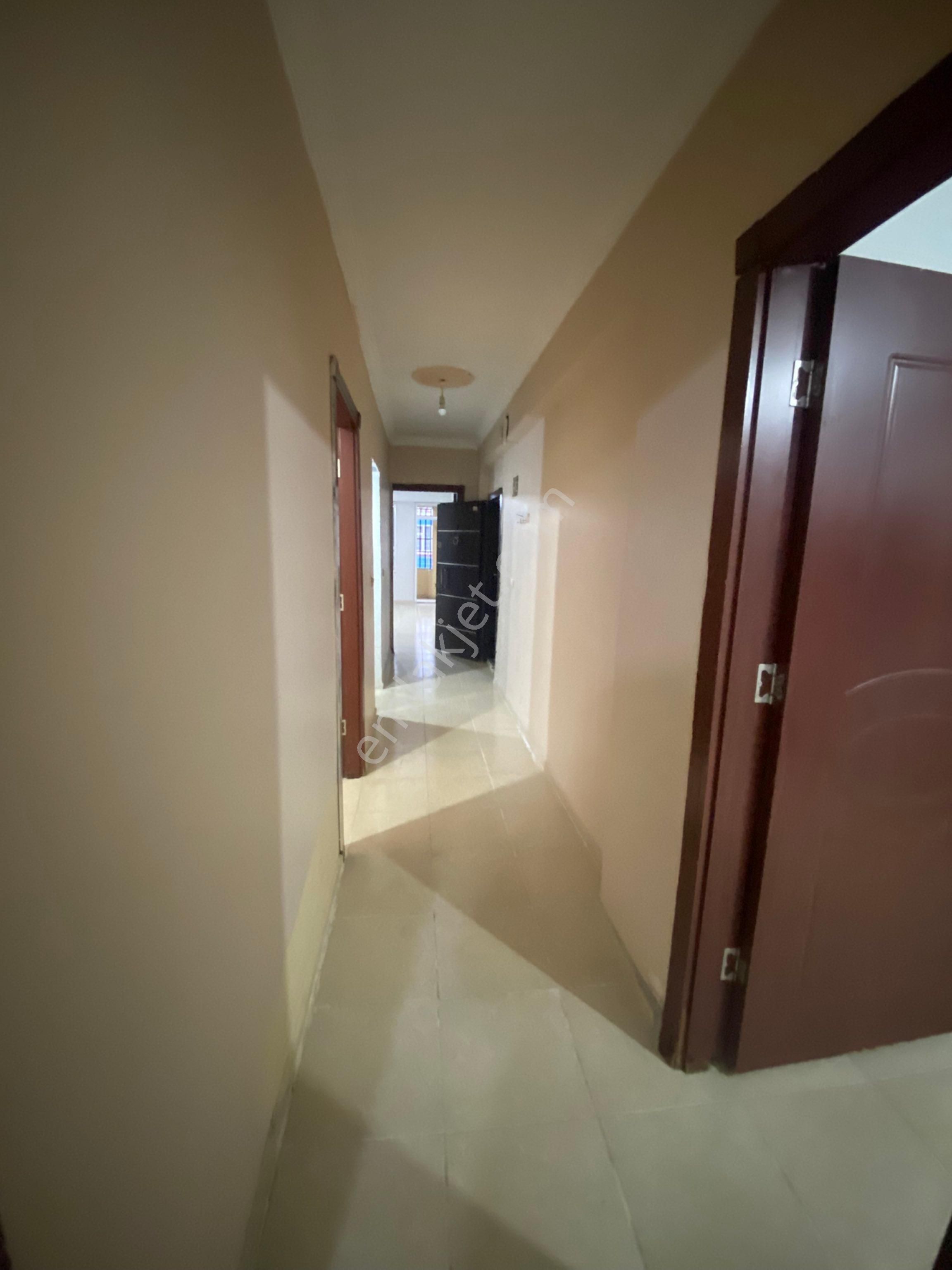 Ahmet Yesevide Satılık 2+1 Daire - Görsel 2