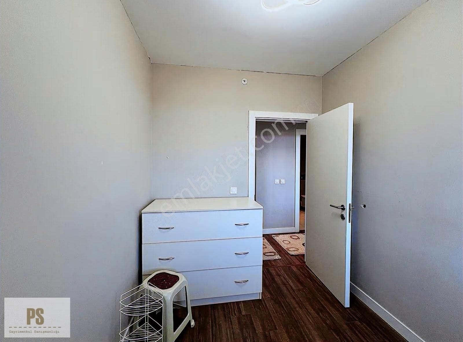 Satış Ve Kiralama Ofisinden 2+1 Boş Eşyalı Satılık Daire - Görsel 2