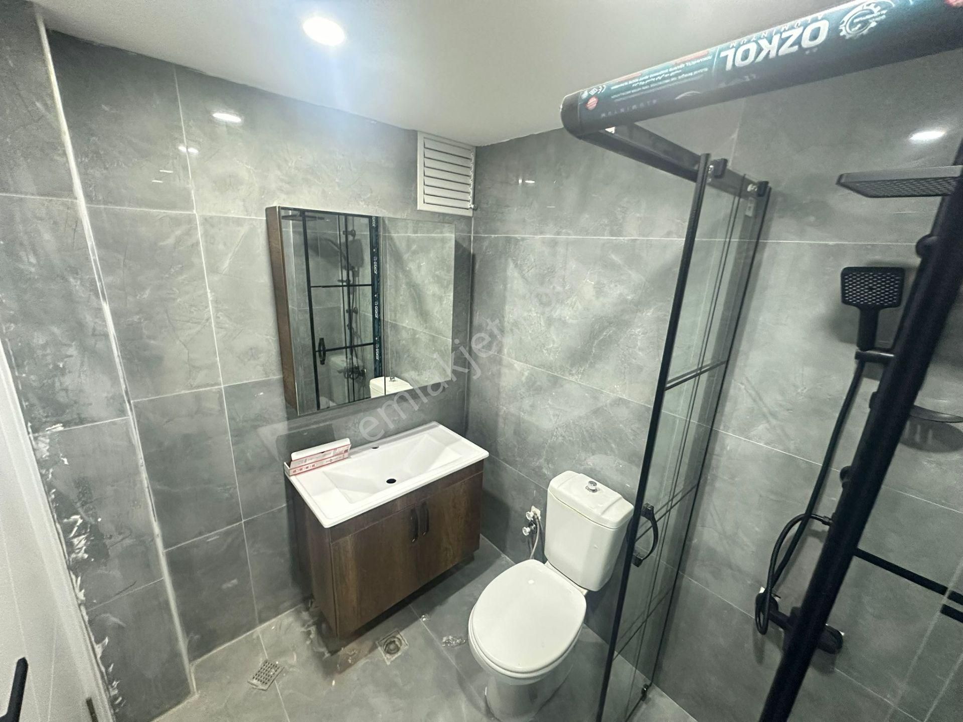 Yunus Emre Cad. Yakını Mantolamalı Bina 3+1 Orta Kat Ön Cephe - Görsel 18