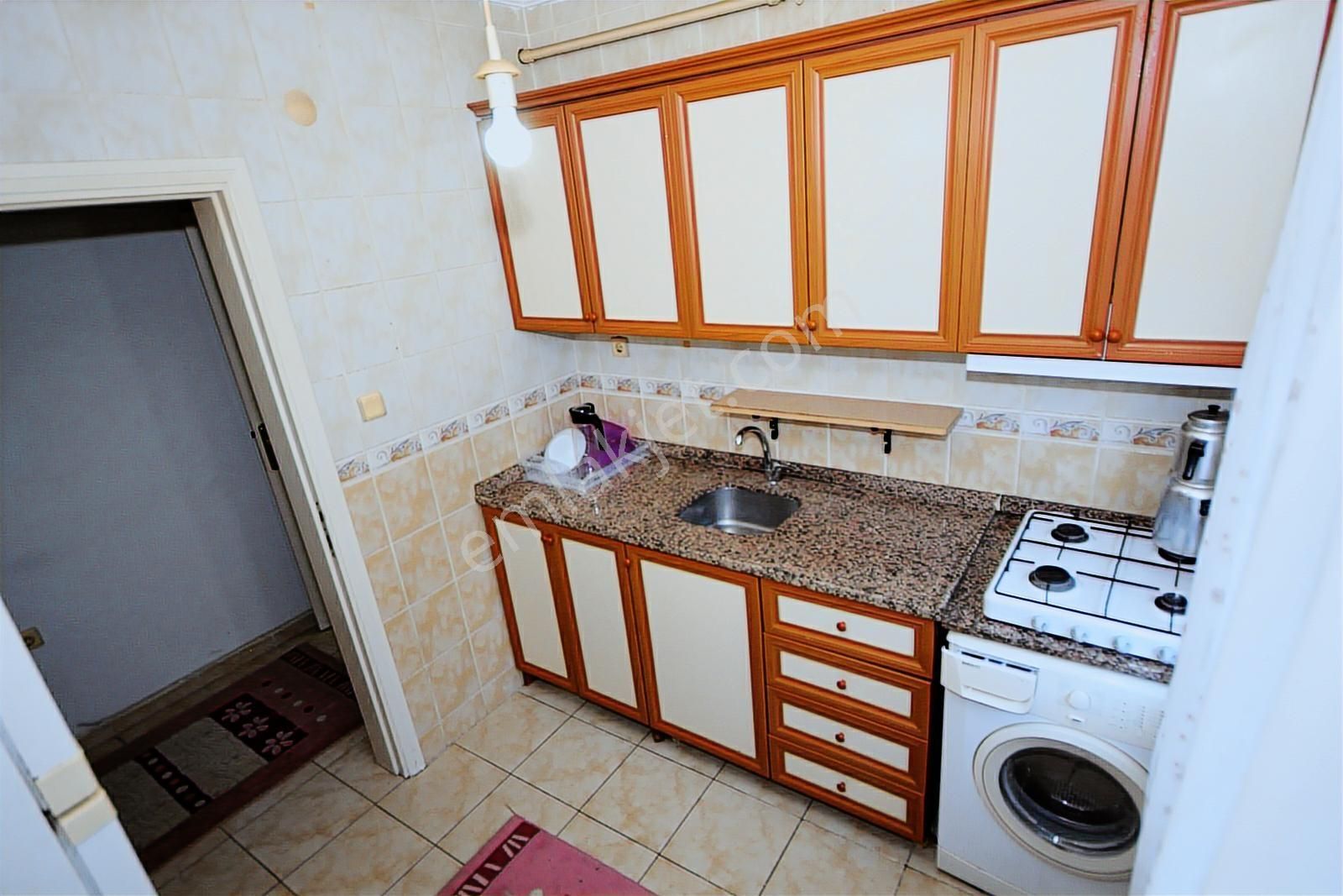 İstasyonda Müstakil Girişli Cadde Üstü Eşyalı 3+1 Ters Dubleks - Görsel 3