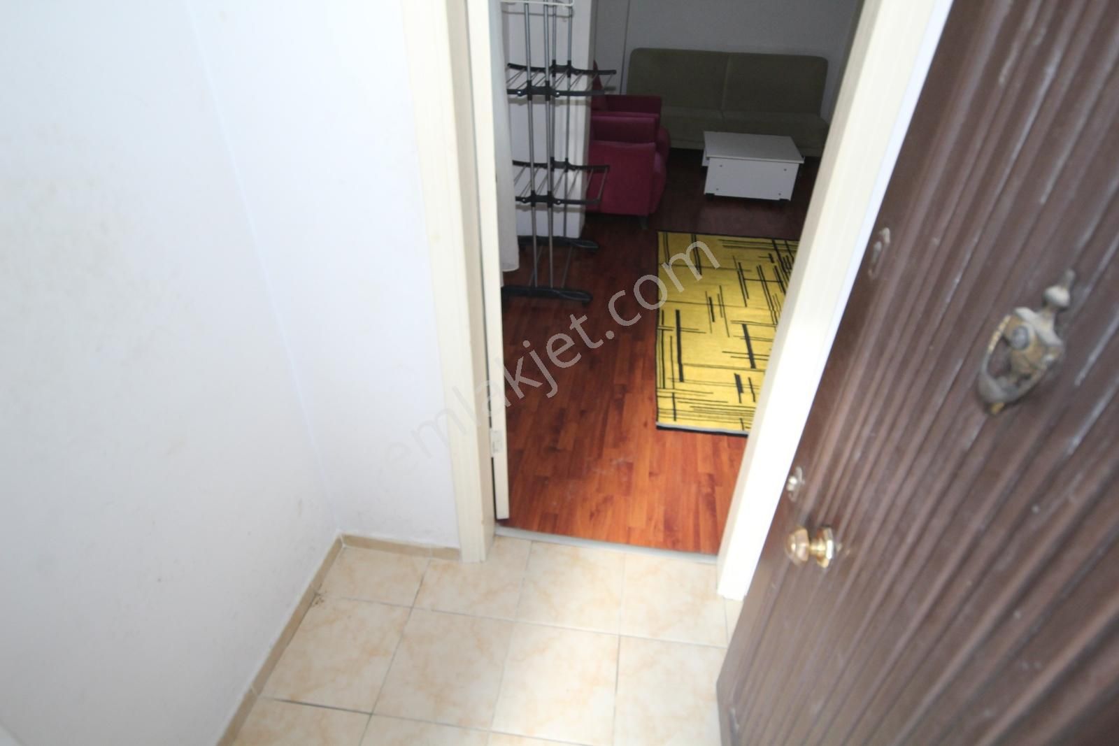 İstasyonda Müstakil Girişli Cadde Üstü Eşyalı 3+1 Ters Dubleks - Görsel 23