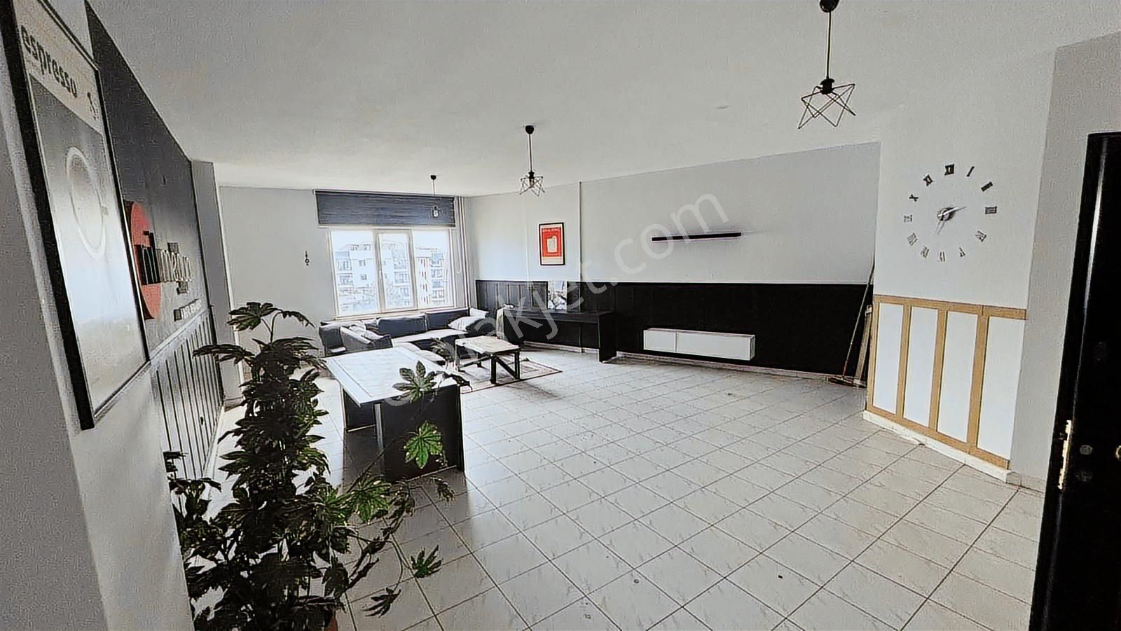 Tuzla Merkeze Çok Yakın Kiralık Ofis - Görsel 8