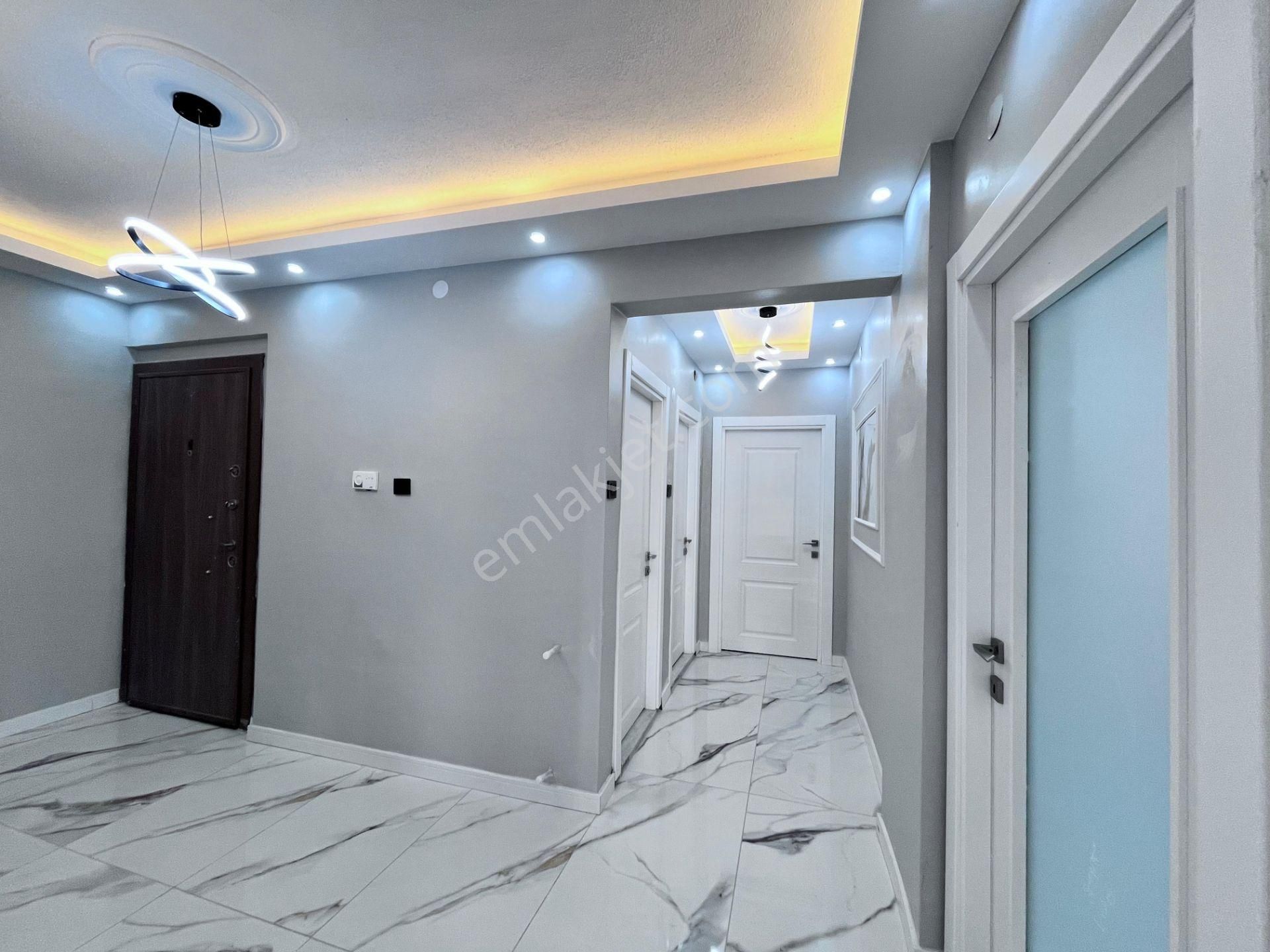 Parstan Altınkumda Ön Cephe Ara Kat Ayrı Mutfak Modern 2+1 Daire - Görsel 28