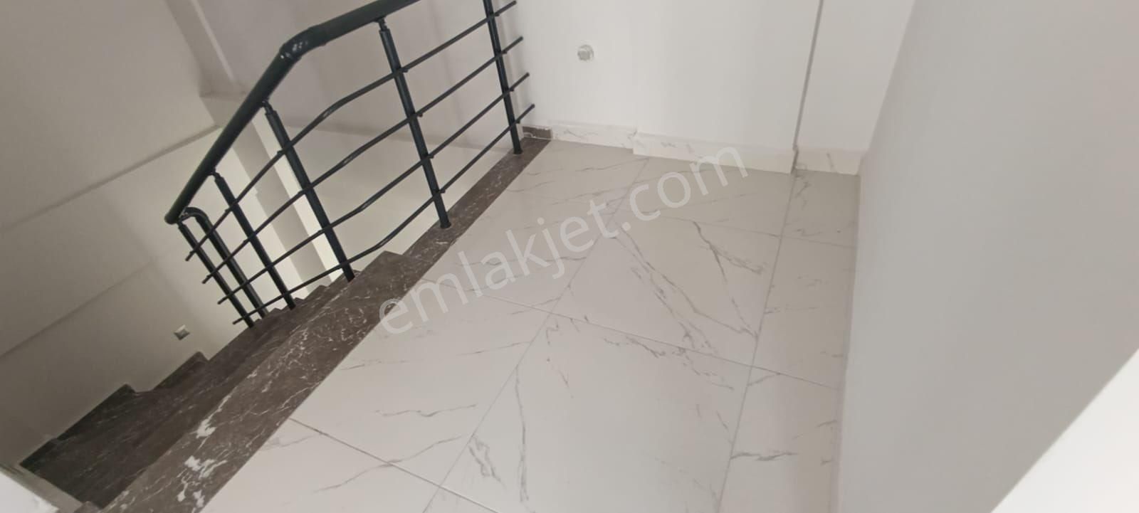 Efeler Mah. Havuzlu Site İçerisinde Uygun Fiyatlı 3+1 Villa - Görsel 24