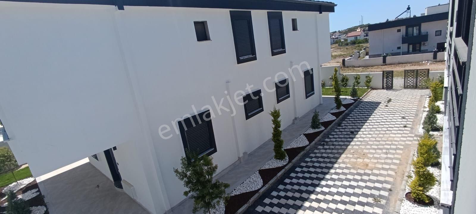 Efeler Mah. Havuzlu Site İçerisinde Uygun Fiyatlı 3+1 Villa - Görsel 4