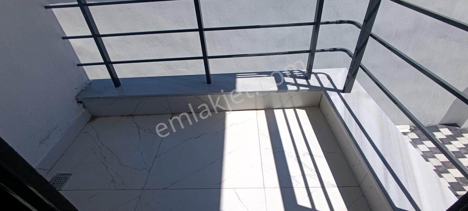 Efeler Mah. Havuzlu Site İçerisinde Uygun Fiyatlı 3+1 Villa - Görsel 17