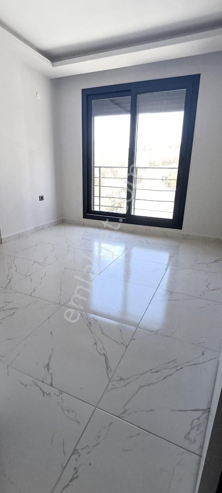 Efeler Mah. Havuzlu Site İçerisinde Uygun Fiyatlı 3+1 Villa - Görsel 23