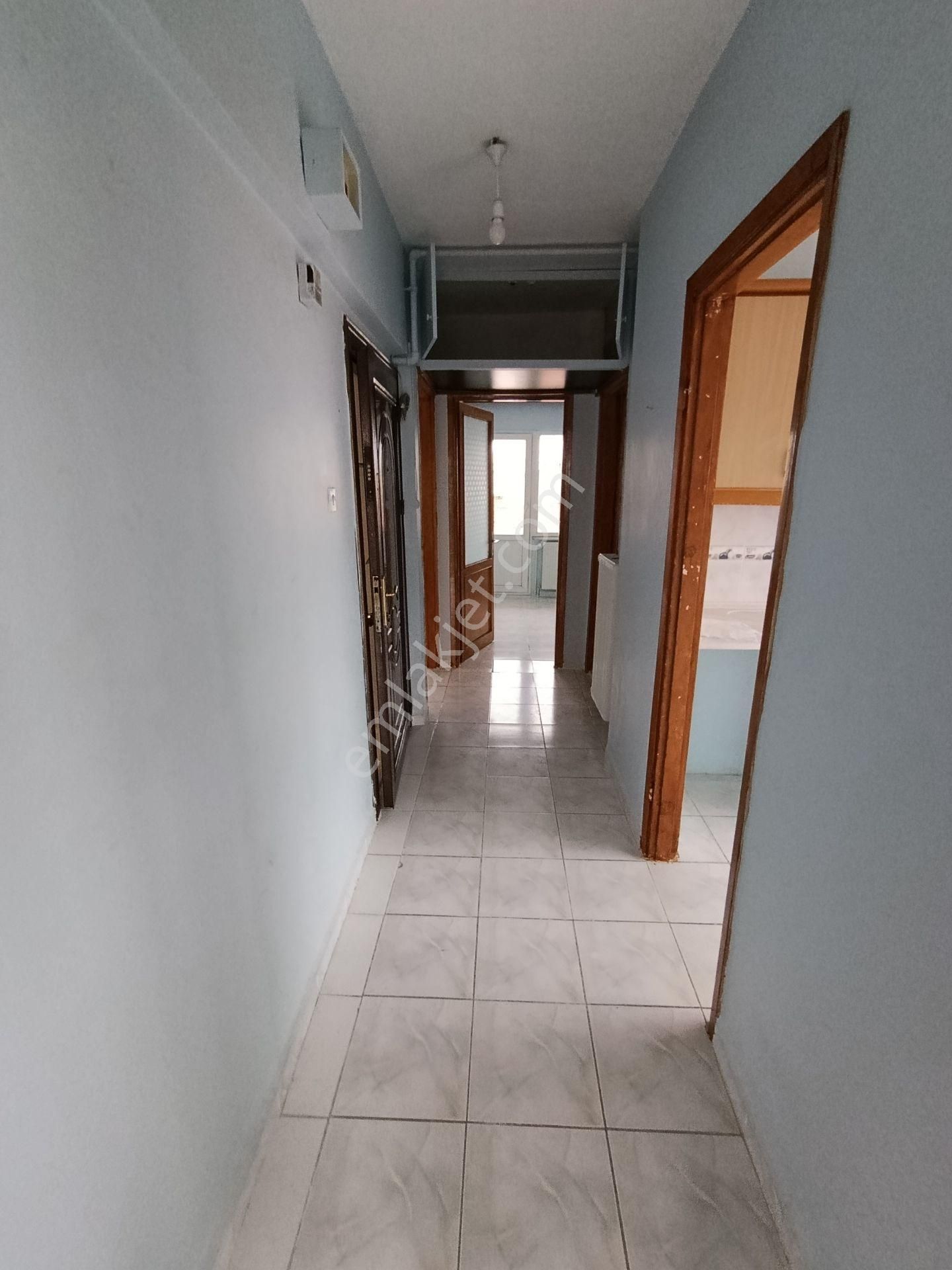 Şanlı Emlaktan Çınarcık Harmanlar Mh. Yasemin Sk. /2+1/doğalgazlı/boş Kiralık Daire - Görsel 7