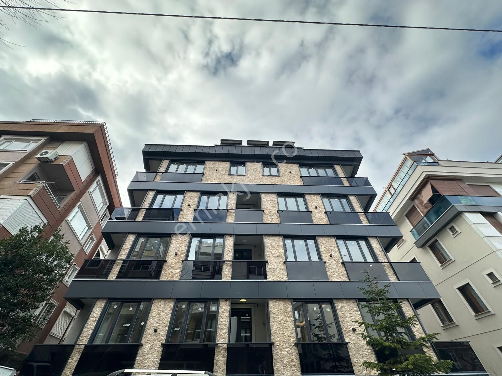 ▃artemin▃küçükyalı Marmaray'a Yakın Öncephe 3.kat 75m² Sıfır 2+1 - Görsel 2
